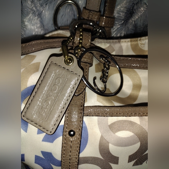 COACH Alexandra Chsin Link Clover Signature C Multicolor Shoulder Bag - Picture 2 of 10